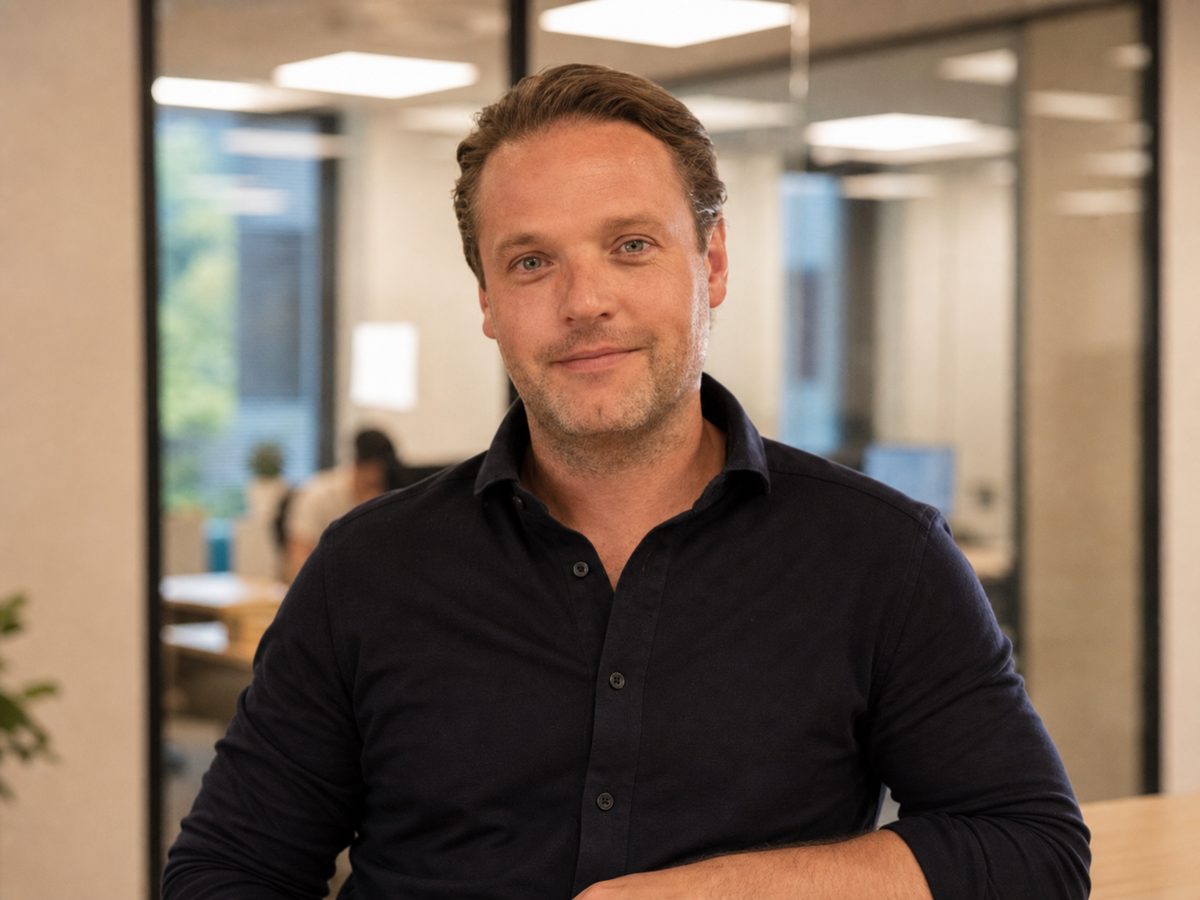 Hans Siebum — Director of Customer Service & Sales
